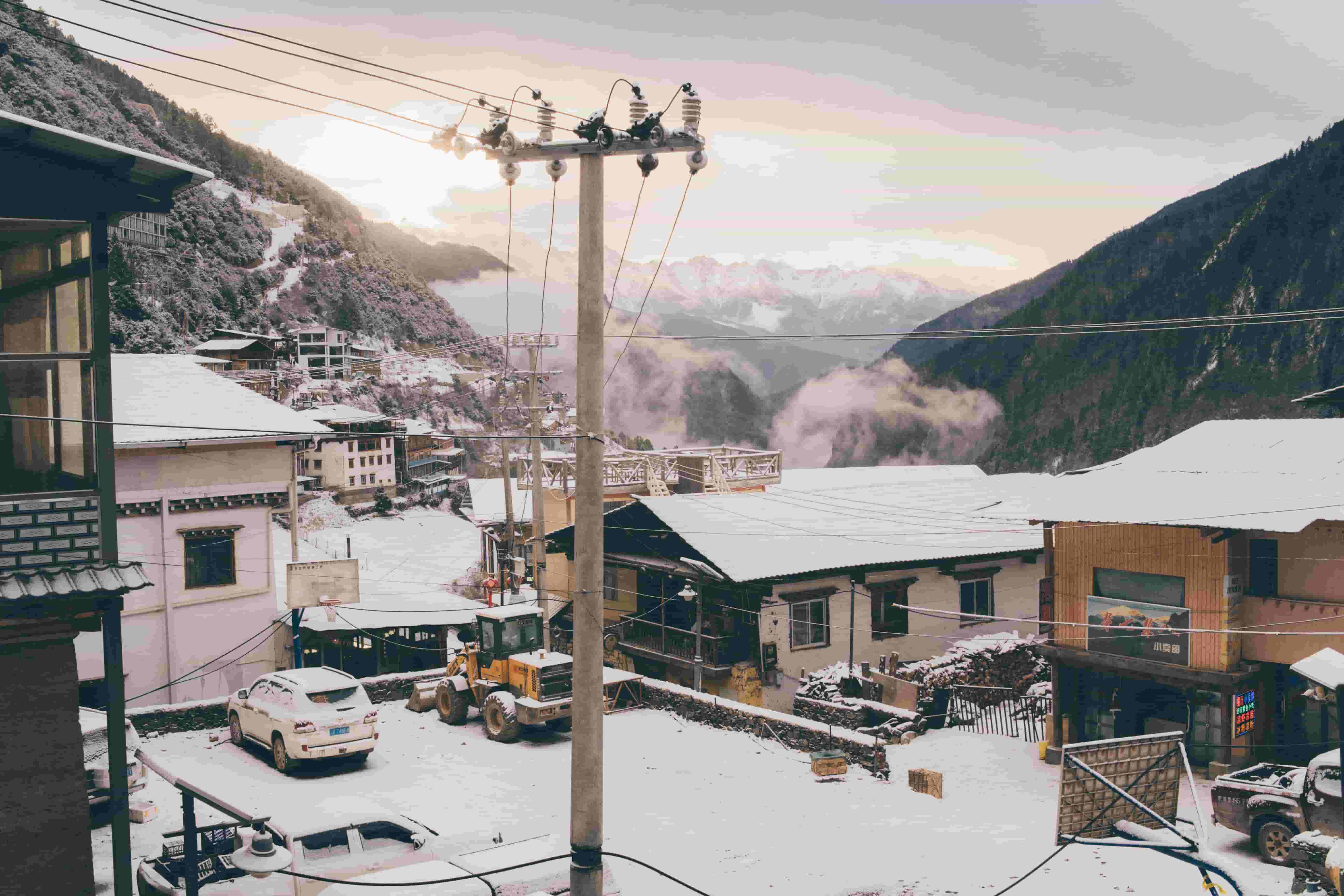 docker 下载及配置镜像加速器